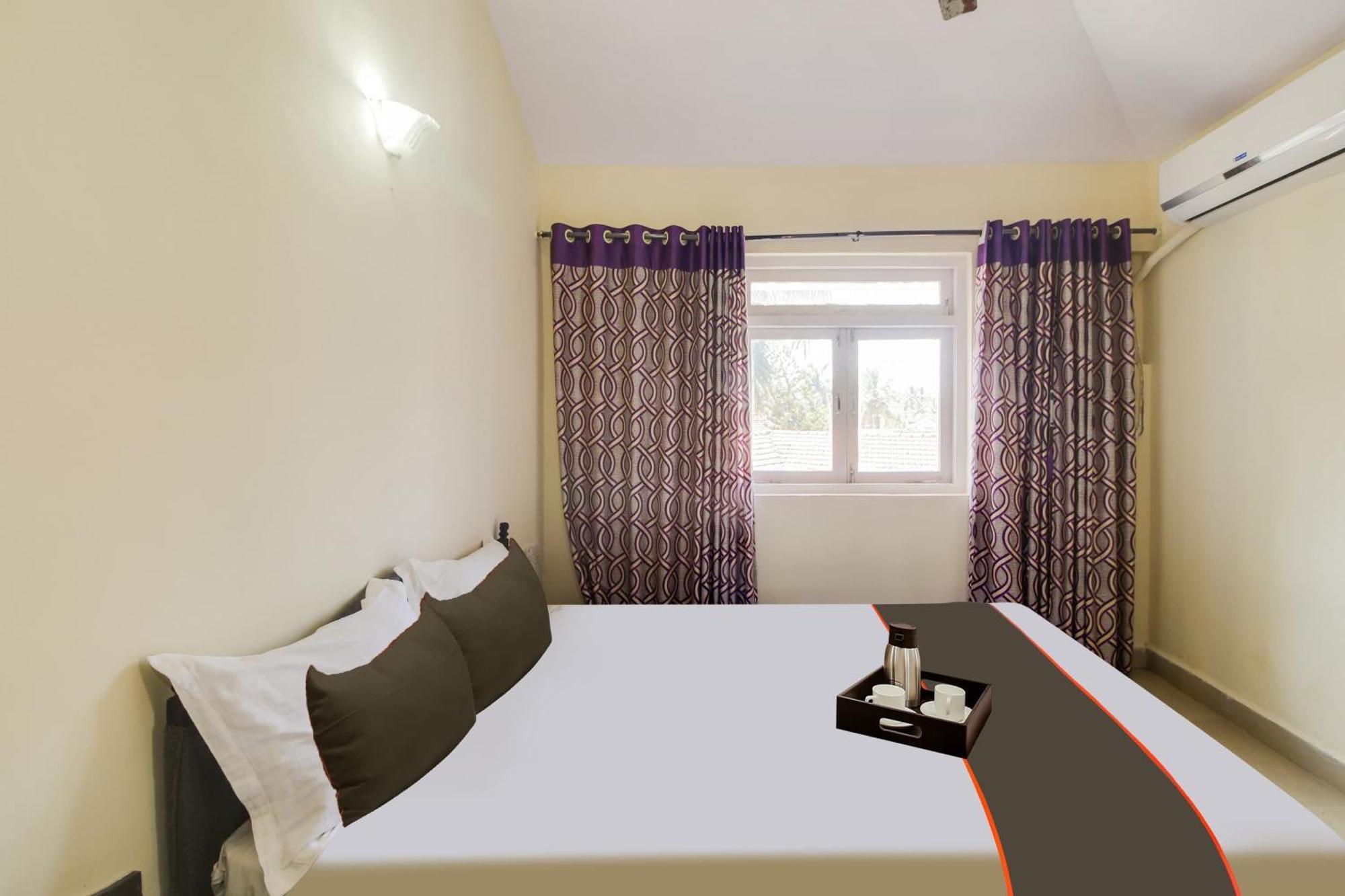 Capital O Royale Palms Hotel Бенаулим Екстериор снимка