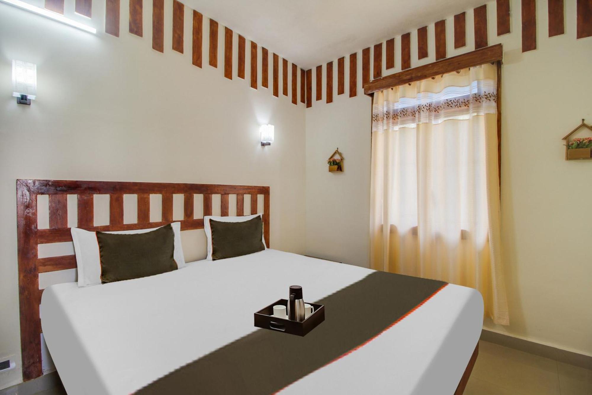 Capital O Royale Palms Hotel Бенаулим Екстериор снимка